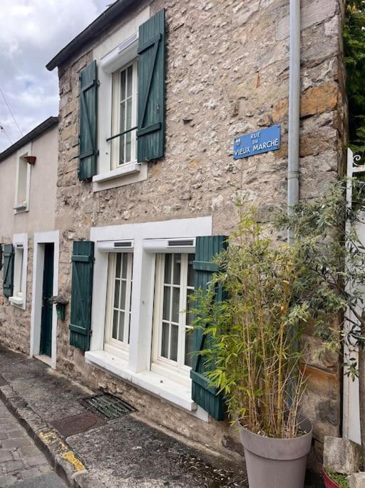 Charme Et Calme Au Coeur De Ville Moret-sur-Loing Exteriör bild
